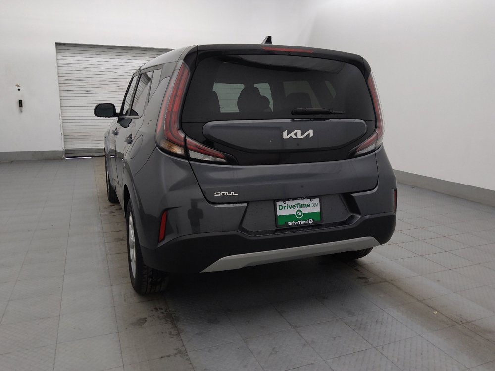 Used 2023 Kia Soul LX w/ Option Group 015 FWD image 6