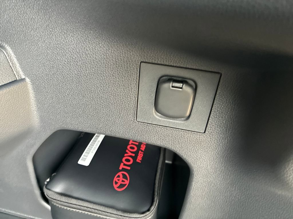 New 2026 Toyota 4Runner SR5 image 40