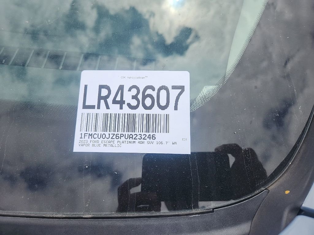 Used 2023 Ford Escape Platinum w/ Class II Trailer Tow Package FWD image 6