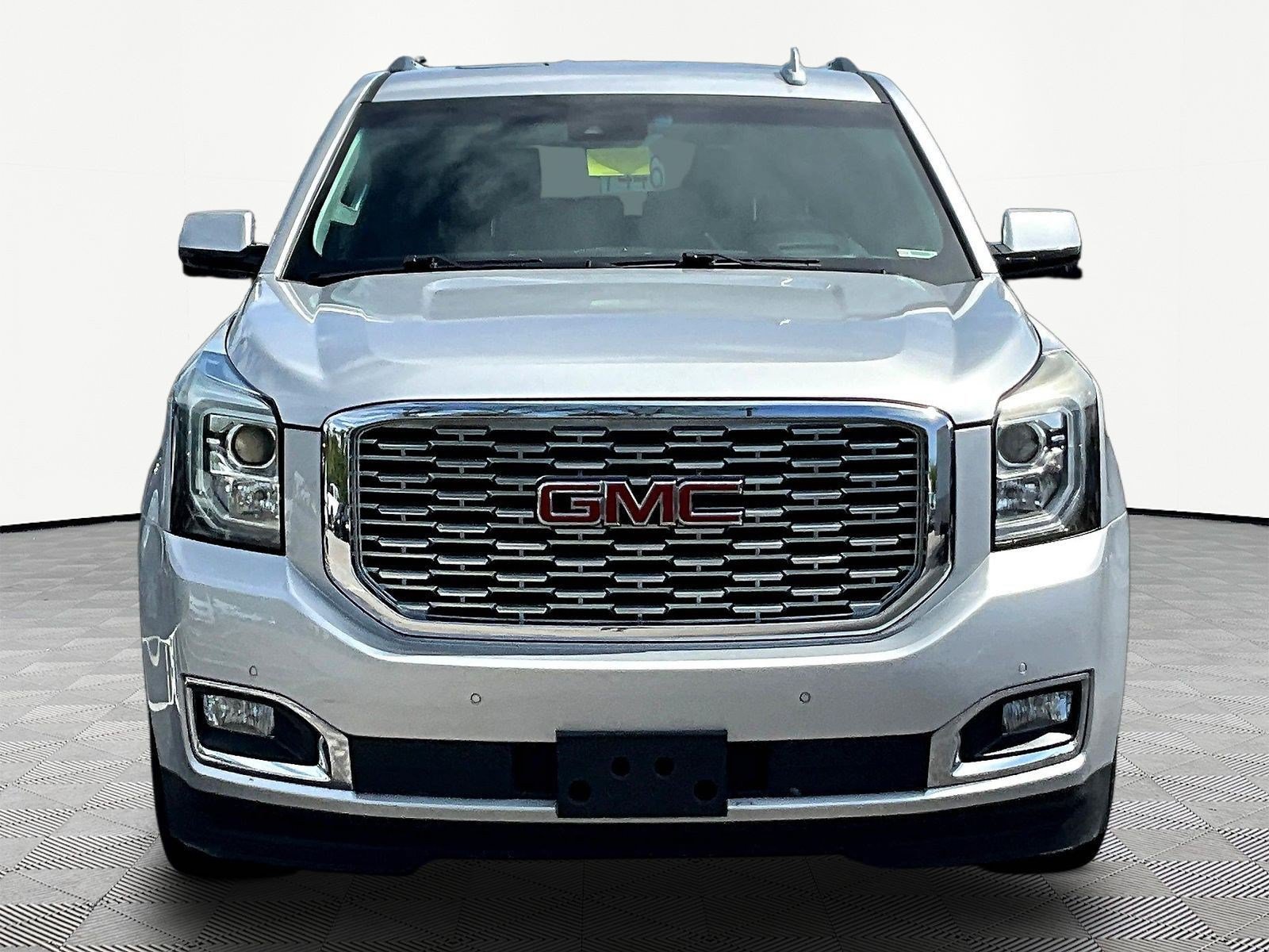 Used 2018 GMC Yukon XL Denali w/ Denali Ultimate Package AWD/4WD image 2
