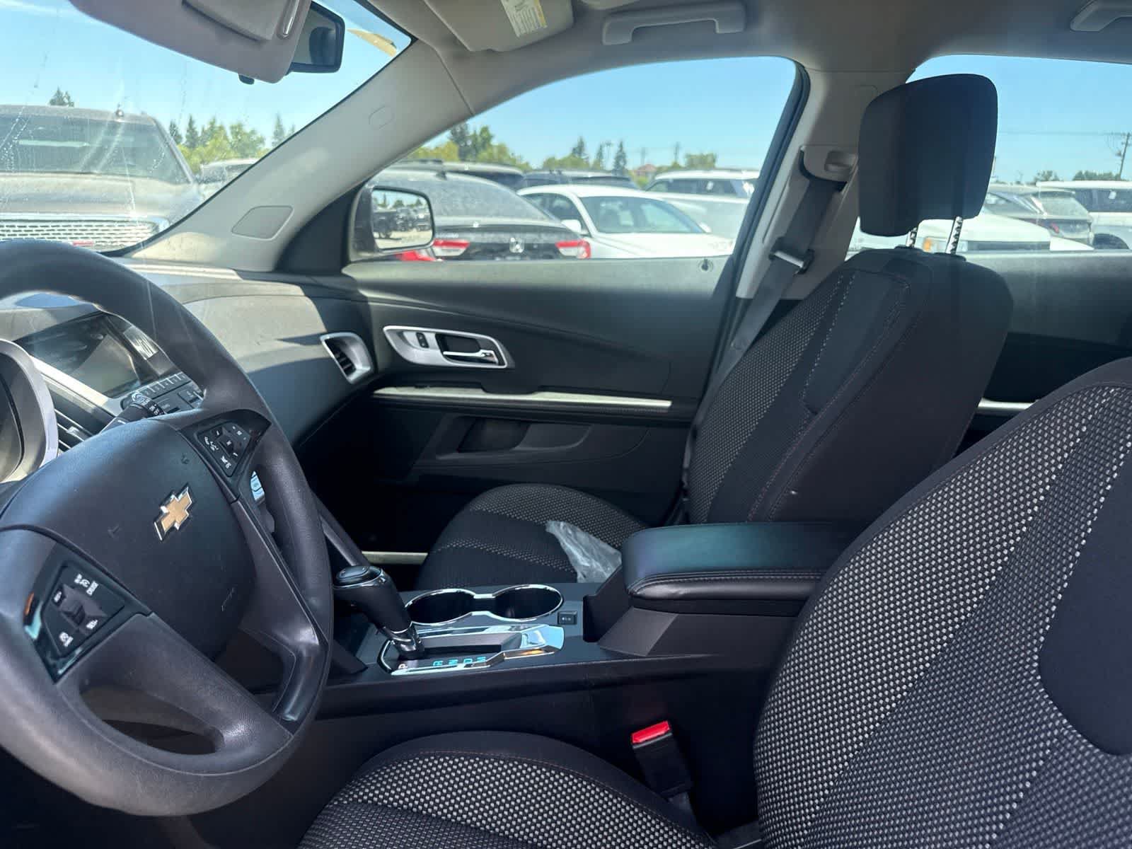 Used 2017 Chevrolet Equinox LS FWD image 19