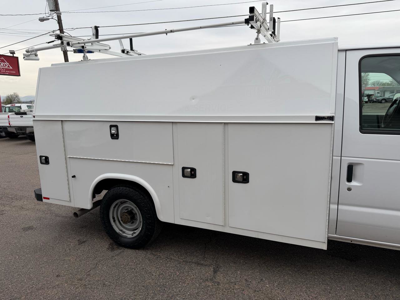 Used 2019 Ford E-350 and Econoline 350 Super Duty w/ Power Windows & Locks Group image 24