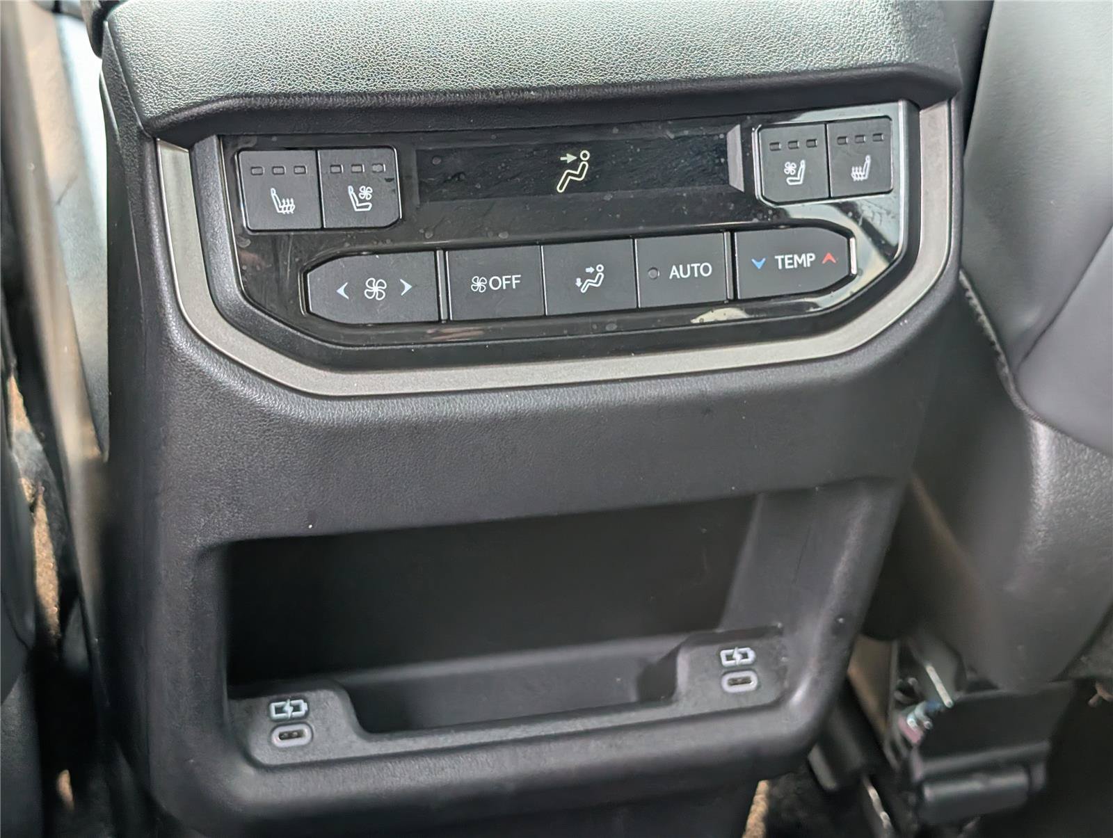 Certified 2025 Lexus TX 500h AWD w/ Technology Package image 18