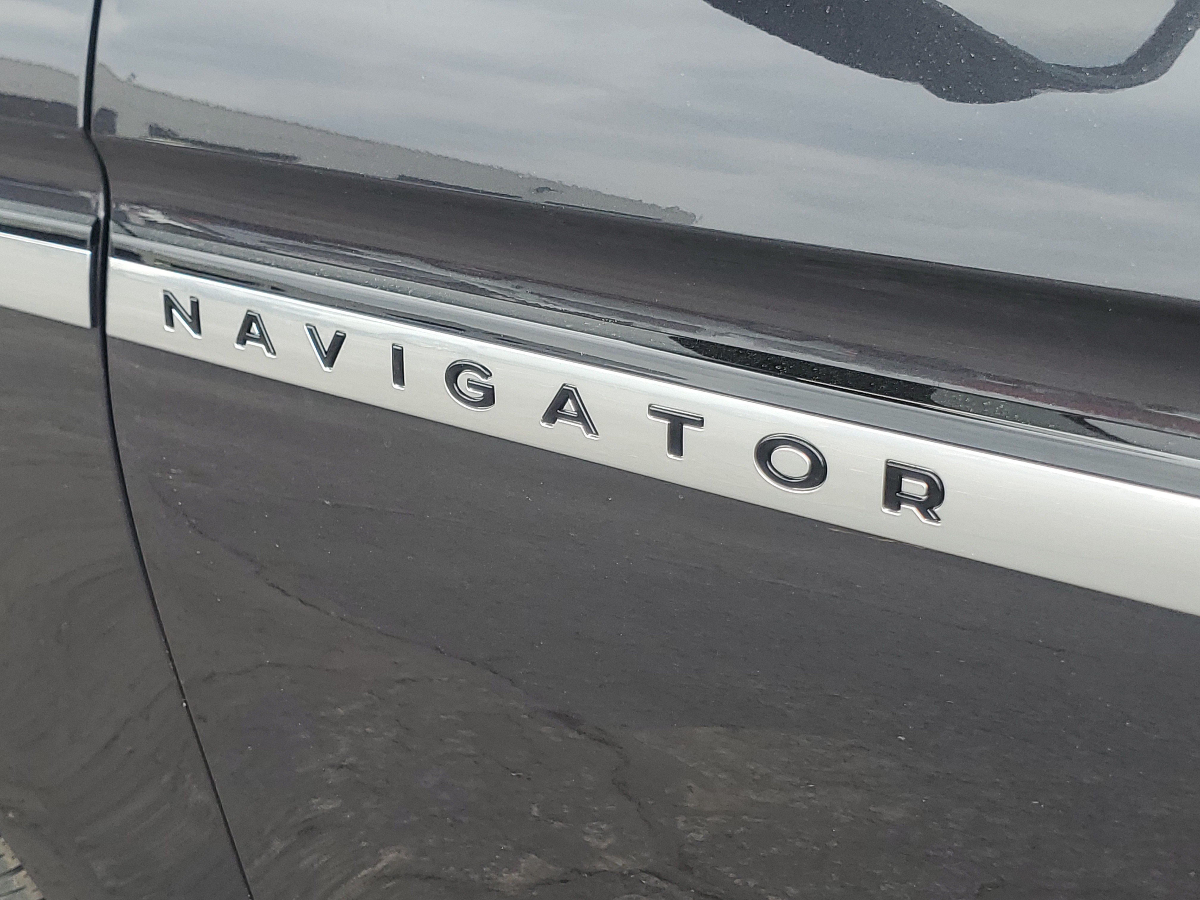 New 2026 Lincoln Navigator L Reserve AWD/4WD image 7