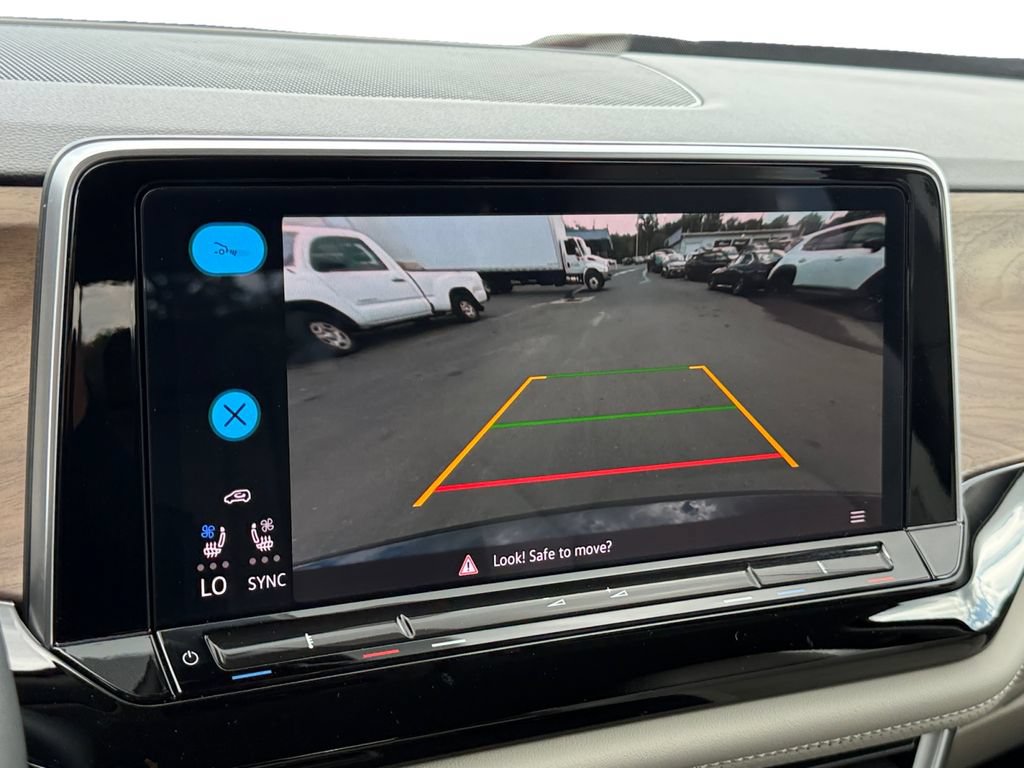 Used 2024 Volkswagen Atlas SE FWD image 15