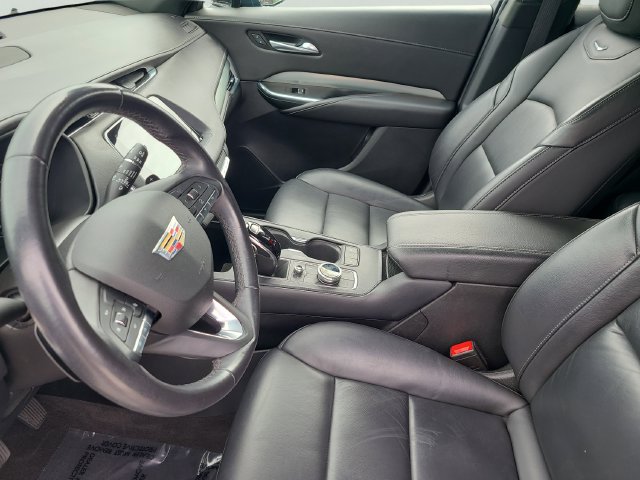 Used 2023 Cadillac XT4 Premium Luxury FWD image 23