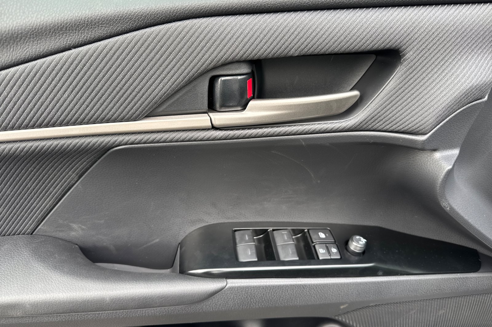 New 2026 Toyota Camry SE w/ Multimedia Upgrade Package FWD image 11