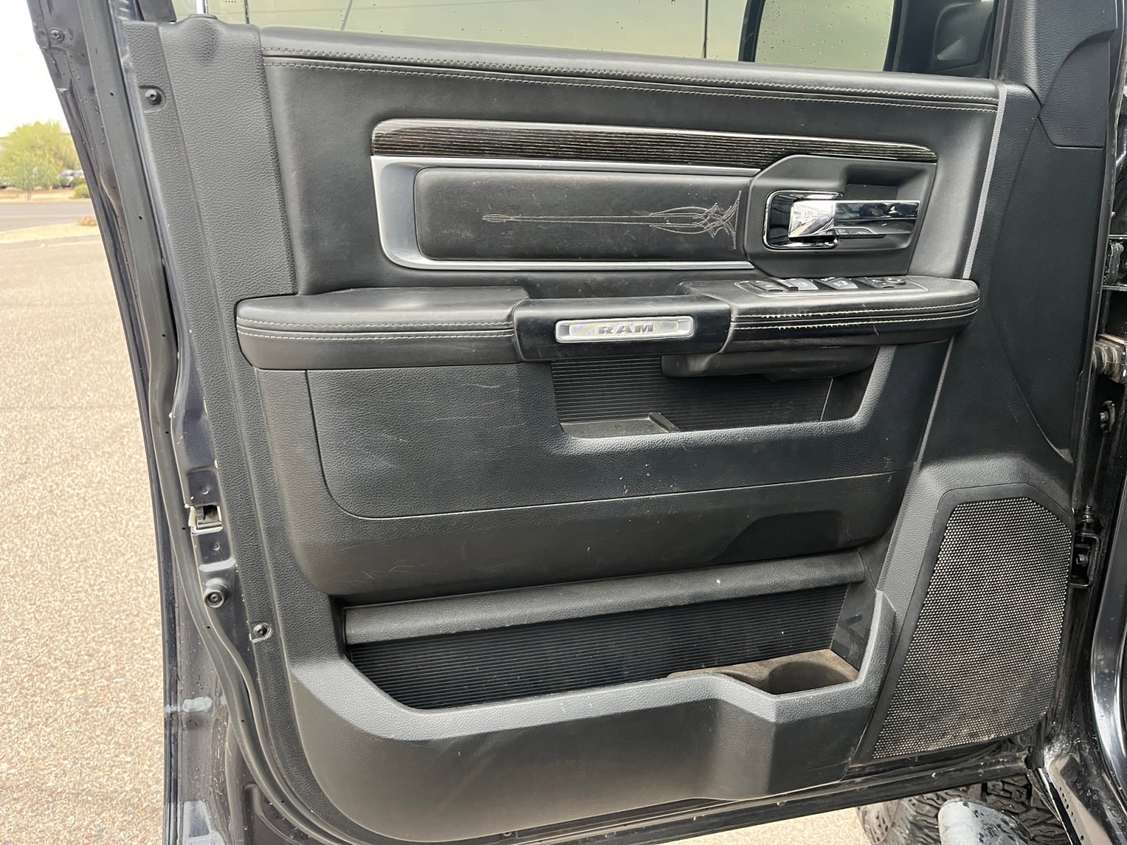 Used 2016 RAM 1500 Limited image 13