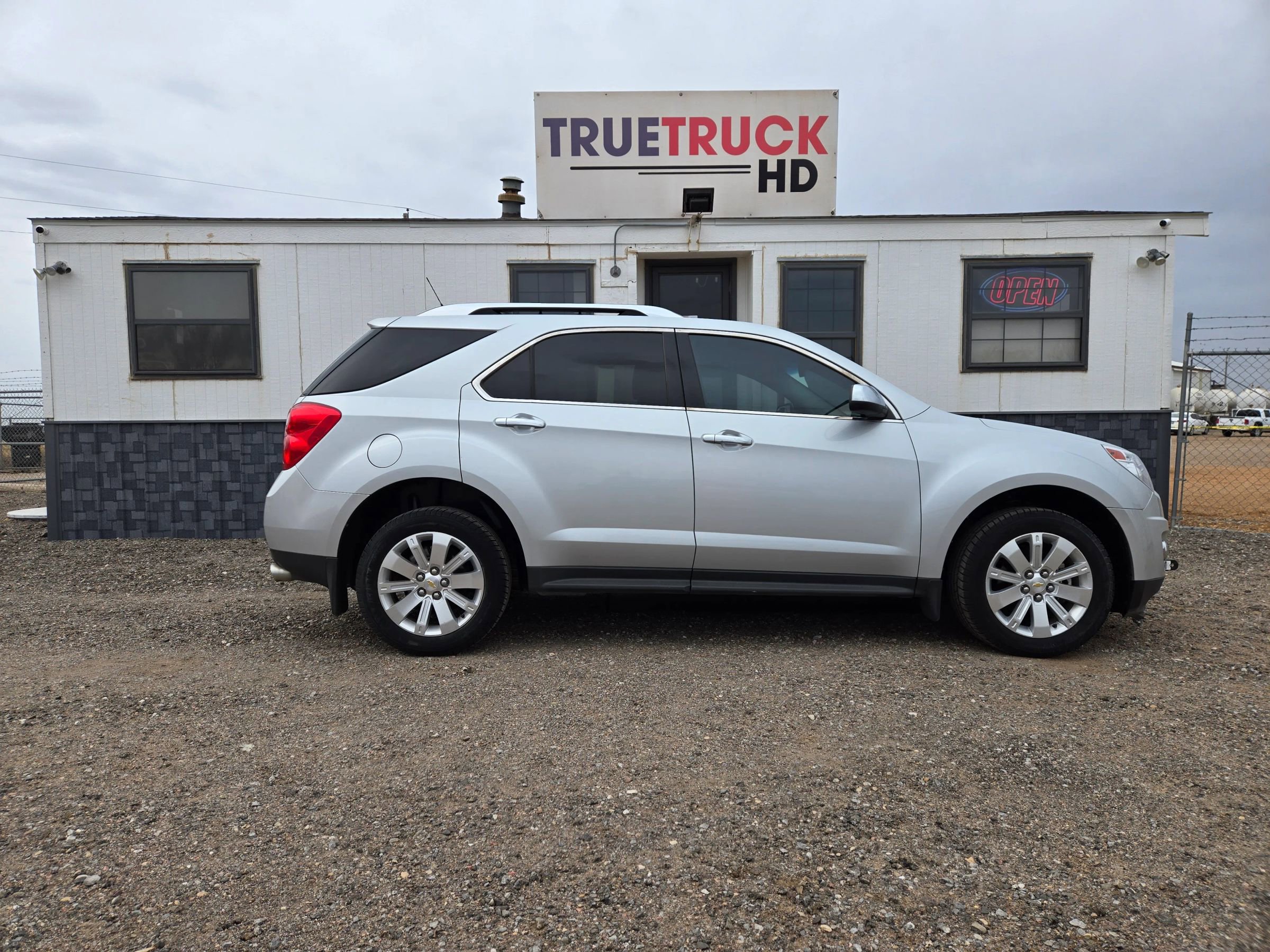 Used 2011 Chevrolet Equinox LTZ w/ LPO, Protection Package image 5
