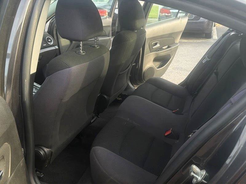 Used 2014 Chevrolet Cruze LT FWD image 16