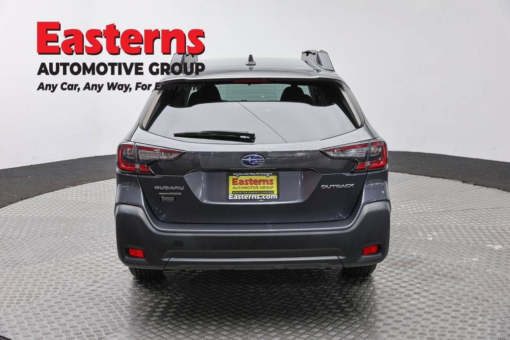 Used 2023 Subaru Outback Premium AWD/4WD image 6