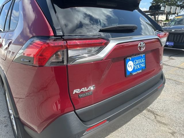 Used 2020 Toyota RAV4 Limited AWD/4WD image 15