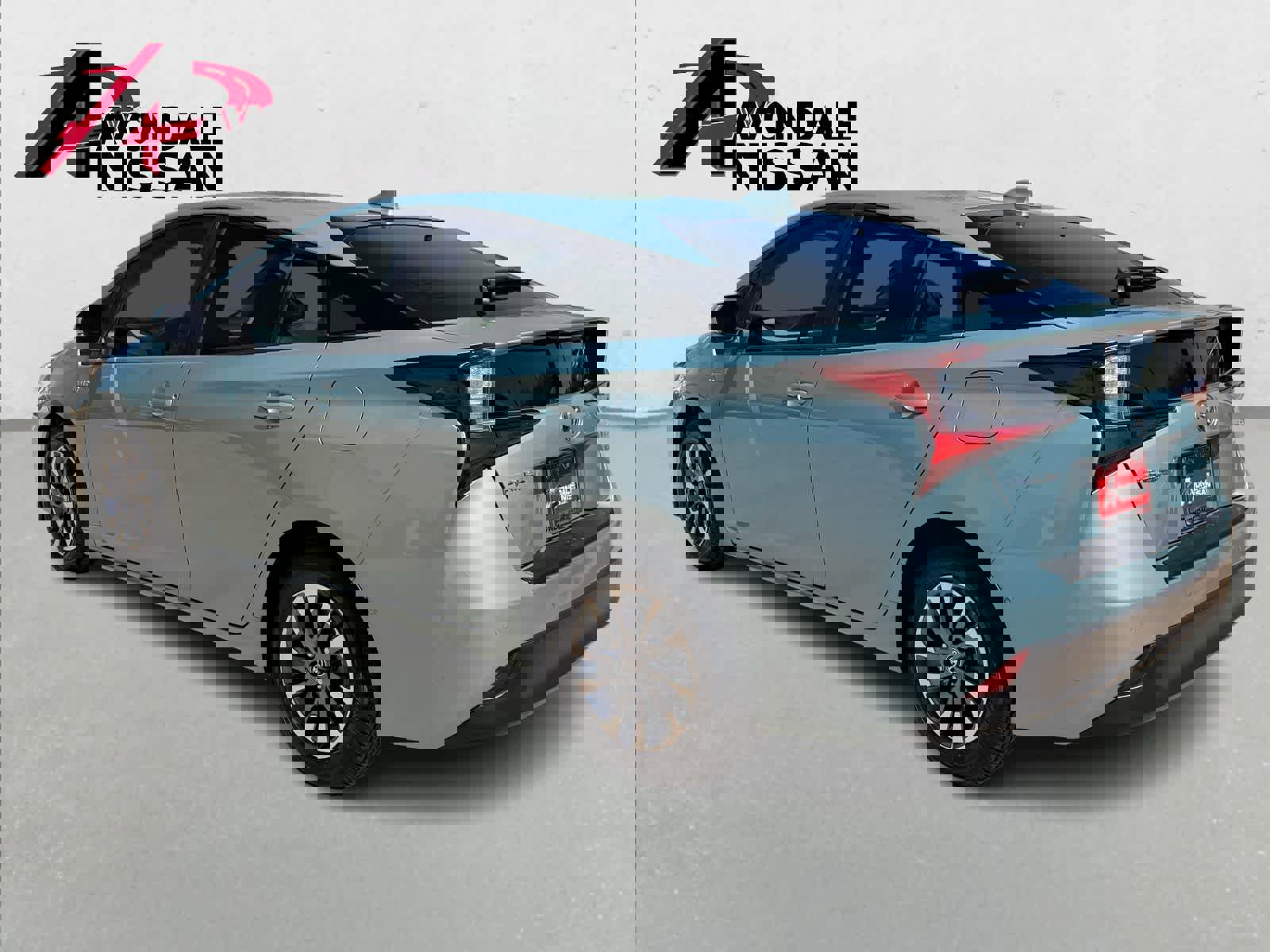 Used 2021 Toyota Prius Limited w/ Premium Convenience Package image 4