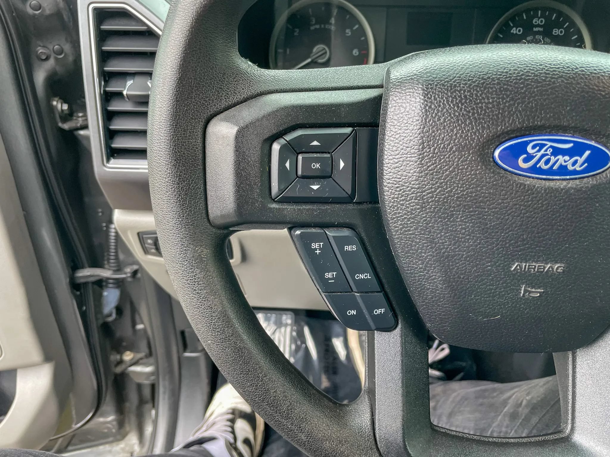 Used 2018 Ford F150 XLT AWD/4WD image 15