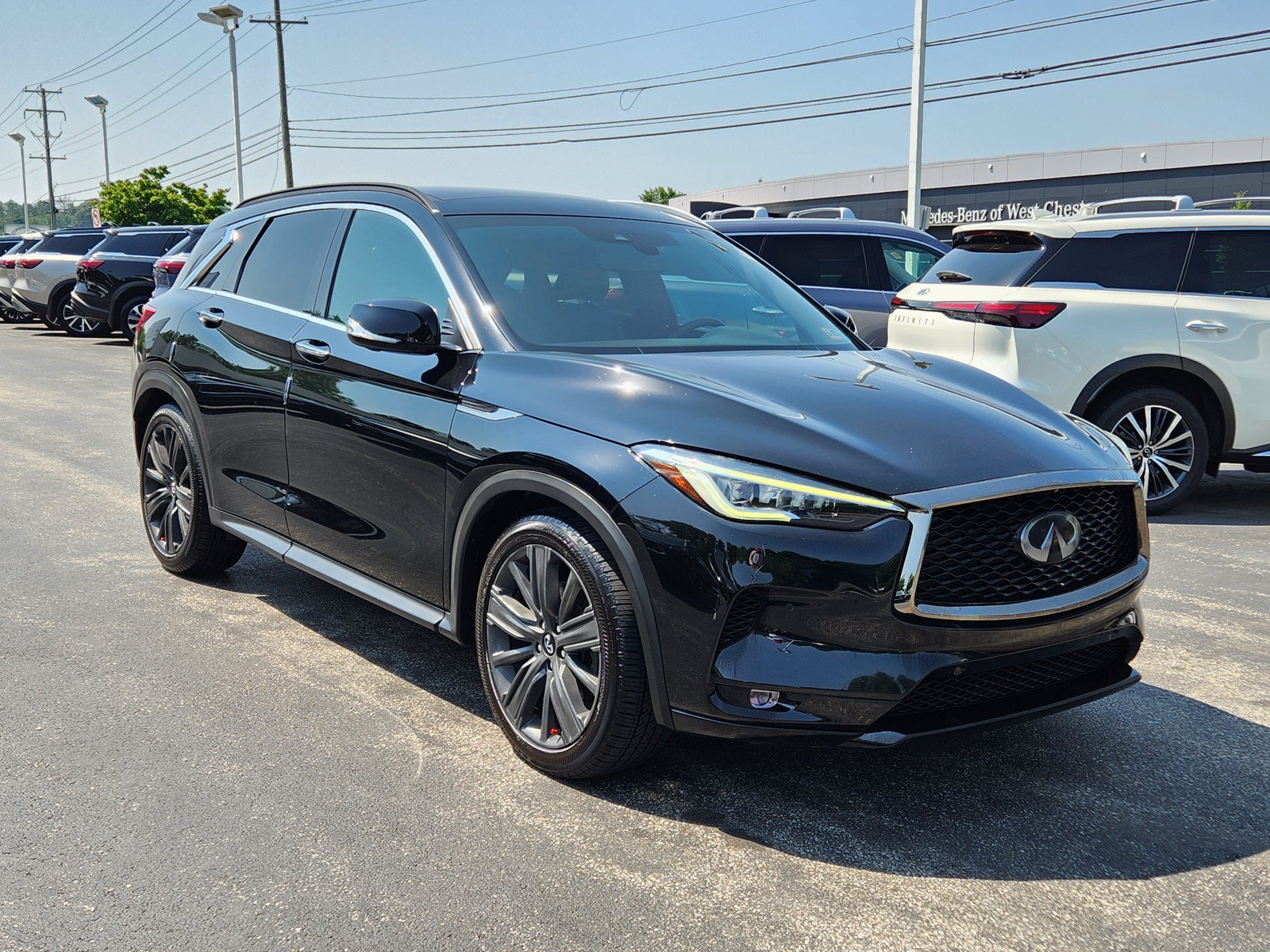 Used 2020 INFINITI QX50 Essential w/ Edition 30 Package AWD/4WD image 2