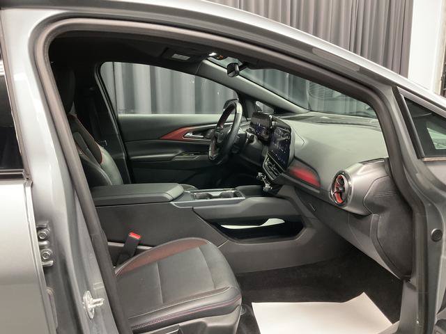 Used 2024 Chevrolet Equinox EV RS AWD/4WD image 11