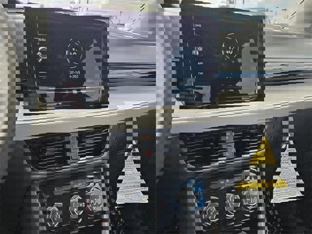 New 2025 Volkswagen Taos S image 18