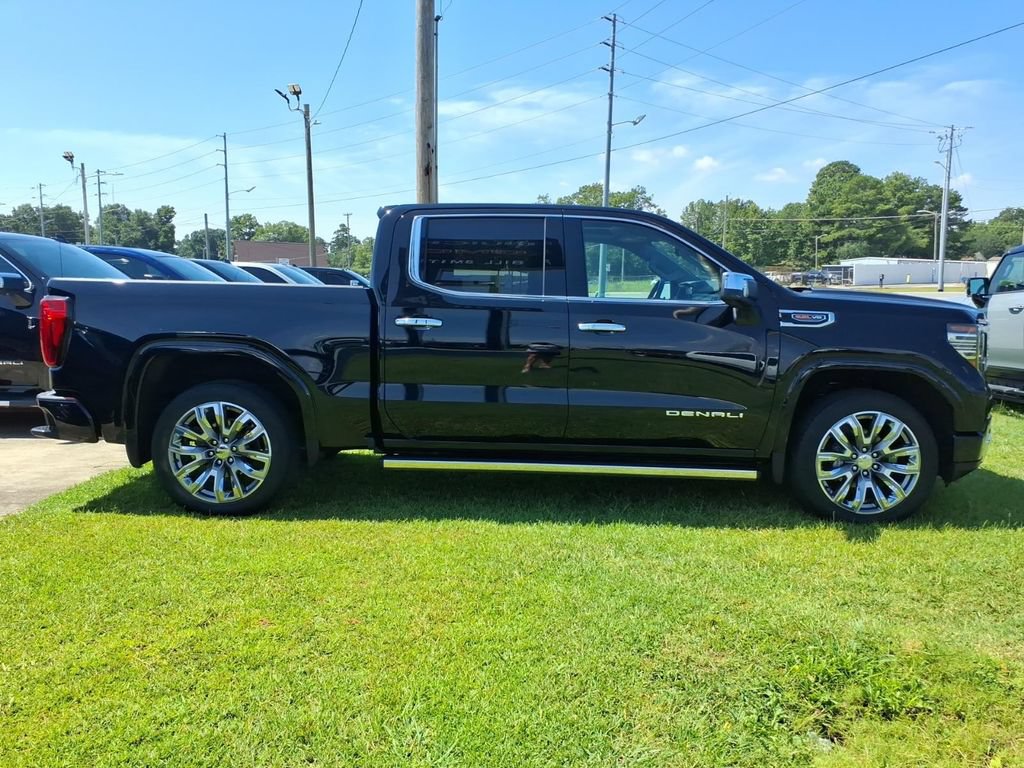 Used 2024 GMC Sierra 1500 Denali AWD/4WD image 8