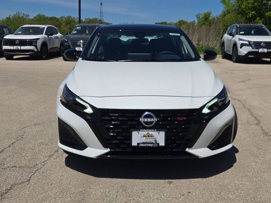 New 2026 Nissan Altima 2.5 SR FWD image 4