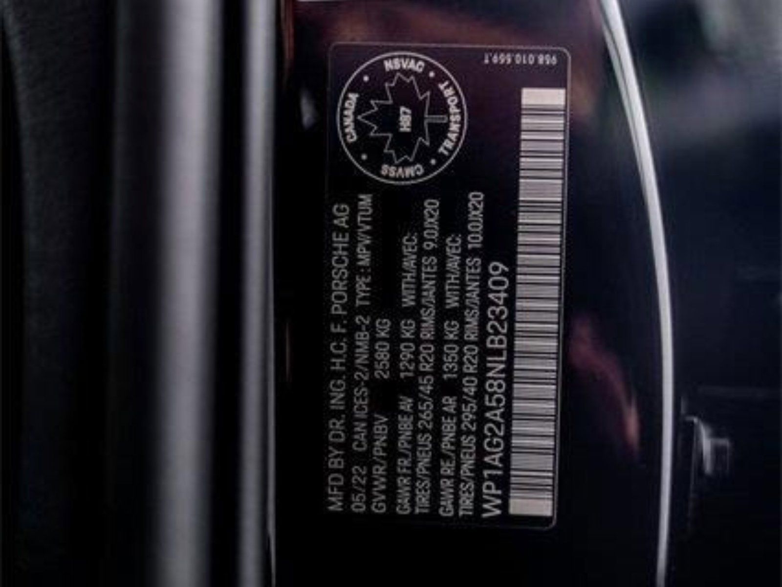 Used 2022 Porsche Macan S w/ Premium Package Plus image 60