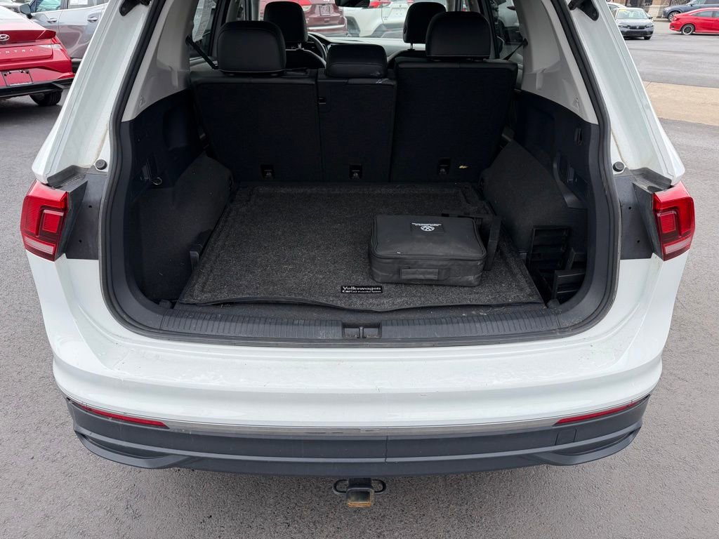 Used 2024 Volkswagen Tiguan Wolfsburg Edition image 23