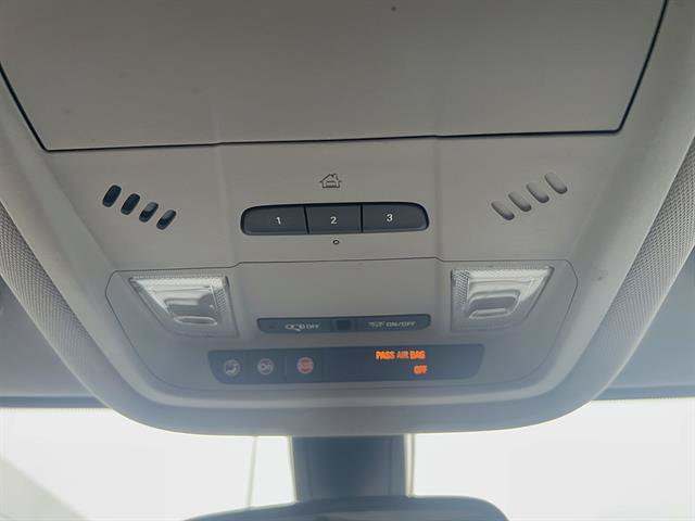 Used 2017 GMC Acadia SLT FWD image 24