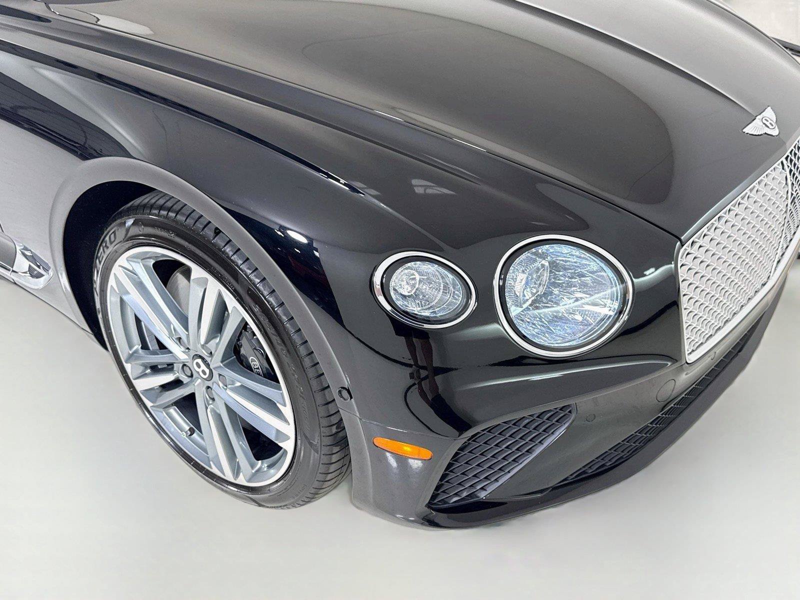 Used 2023 Bentley Continental GT V8 AWD/4WD image 32