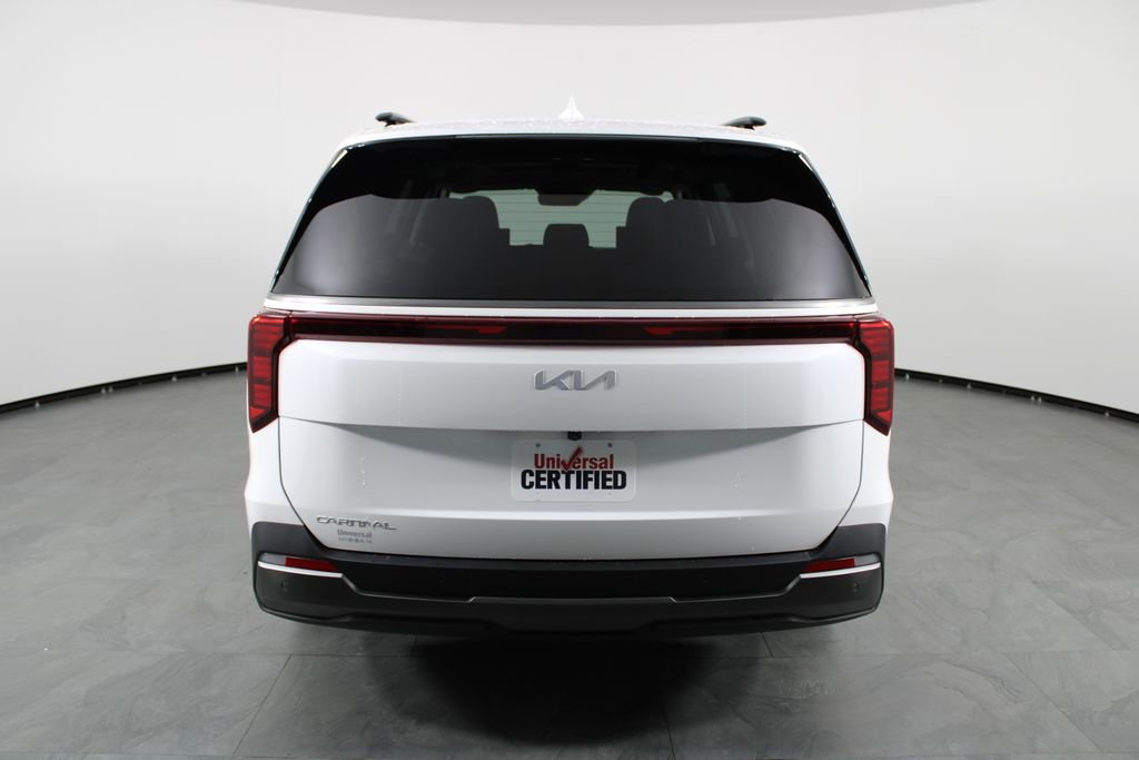 Used 2025 Kia Carnival SX image 10