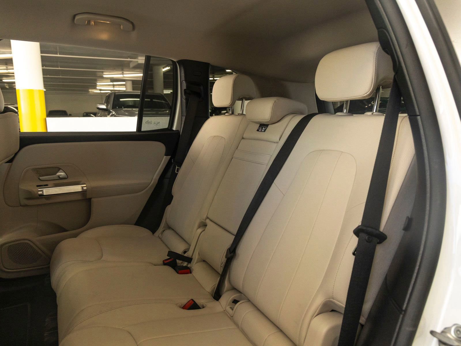 Used 2022 Mercedes-Benz GLB 250 4MATIC image 19