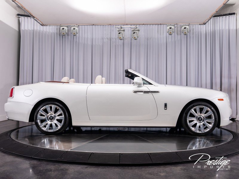 Used 2016 Rolls-Royce Dawn image 20