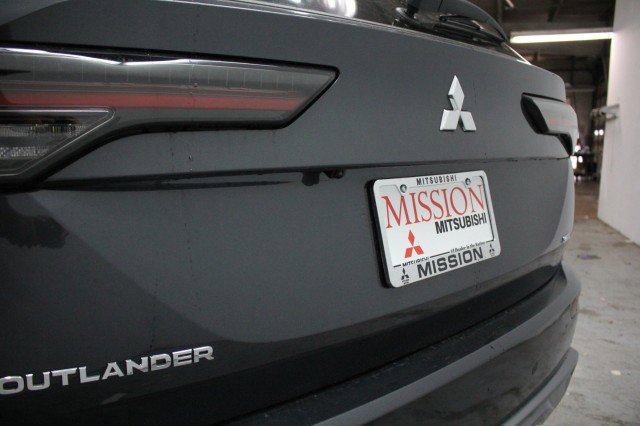 New 2026 Mitsubishi Outlander SEL image 4
