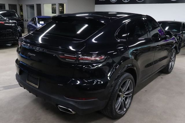 Used 2022 Porsche Cayenne Platinum Edition AWD/4WD image 5