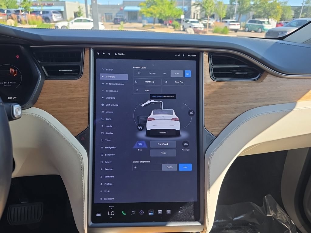 Used 2019 Tesla Model X AWD/4WD image 16