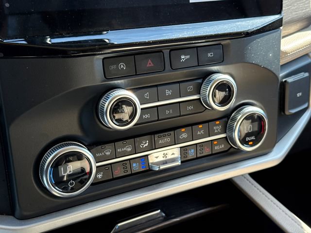 Certified 2024 Ford Expedition Limited image 27