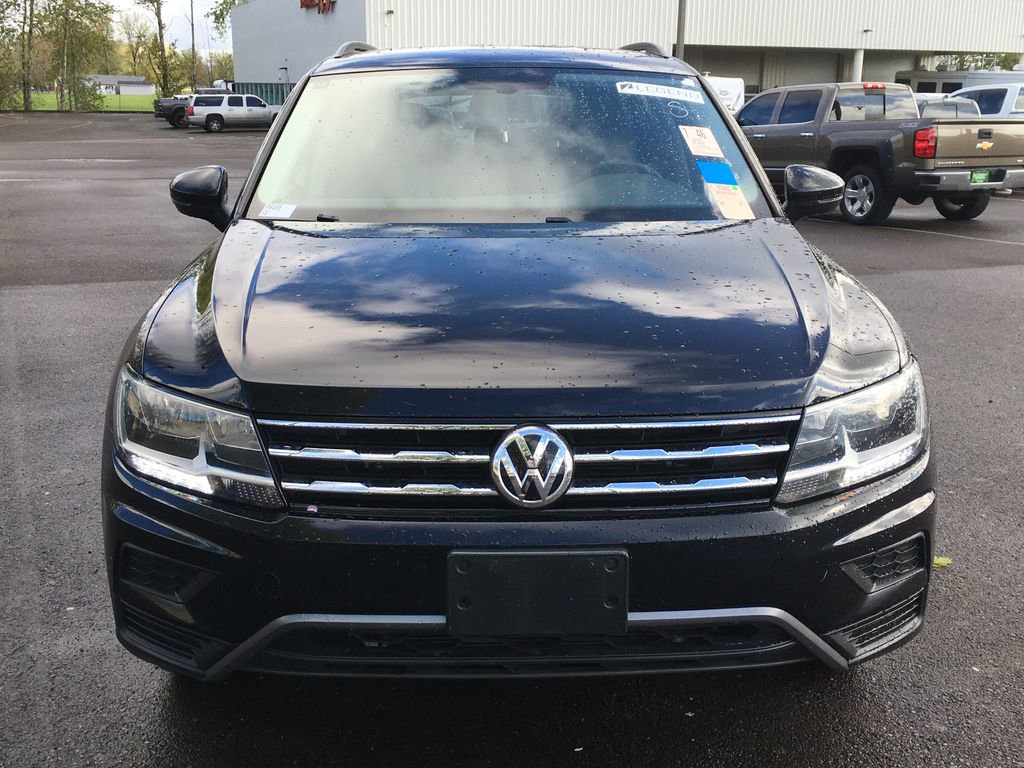 Used 2020 Volkswagen Tiguan SE w/ Panoramic Sunroof Package AWD/4WD image 9