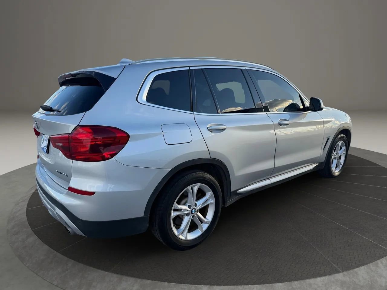 Used 2019 BMW X3 xDrive30i w/ Driving Assistance Package image 11