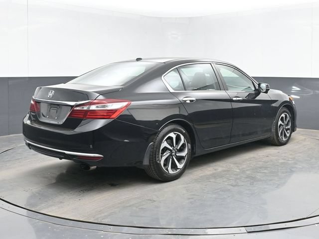 Used 2017 Honda Accord EX-L image 10
