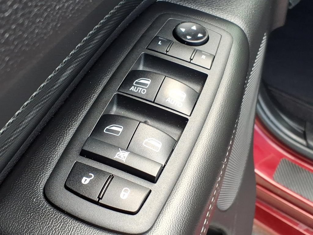 Used 2021 Dodge Durango GT w/ Blacktop Package AWD/4WD image 13