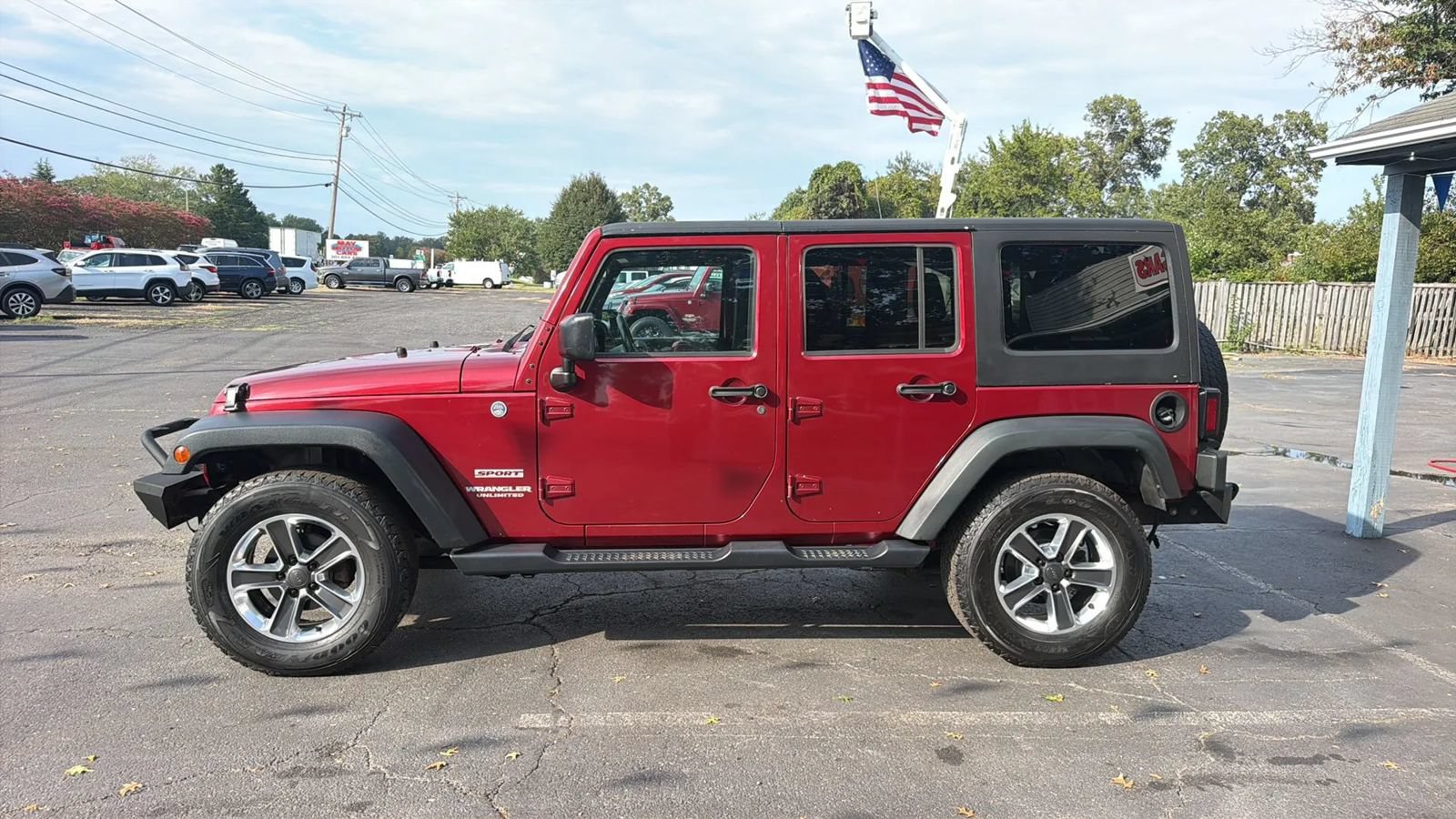 Used 2013 Jeep Wrangler Unlimited Sport AWD/4WD image 3