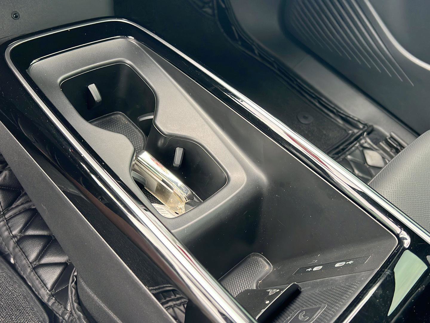 Used 2023 Volkswagen ID.4 Pro S Plus image 29