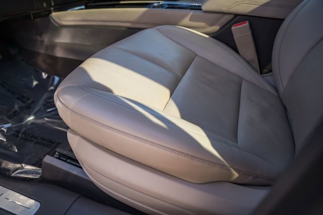 Used 2022 Lincoln Corsair AWD w/ Premium Package image 36