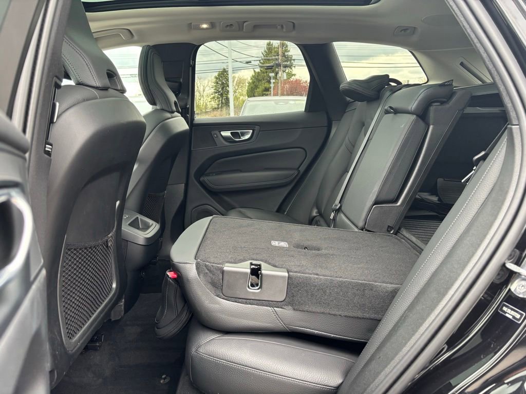 Used 2024 Volvo XC60 B5 Plus w/ Climate Package AWD/4WD image 20