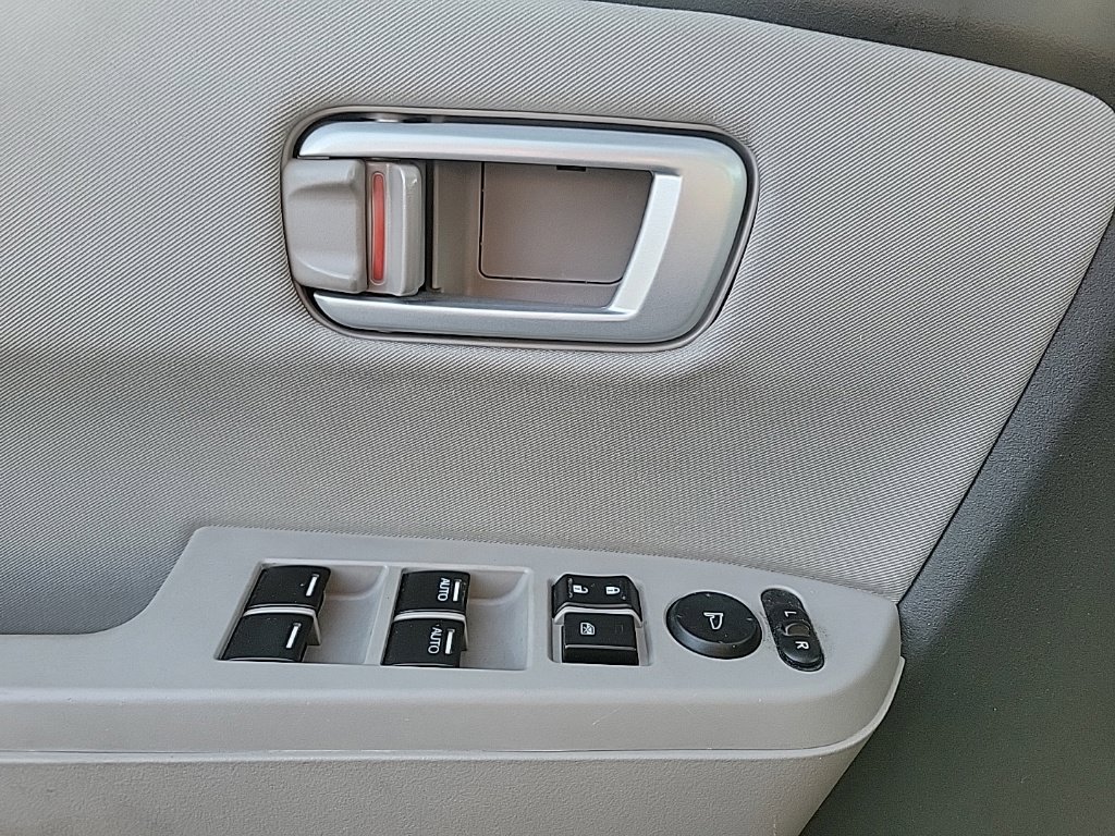 Used 2012 Honda Pilot LX image 11