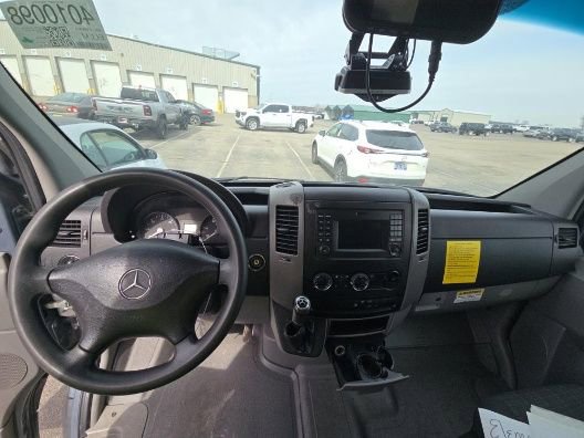 Used 2018 Mercedes-Benz Sprinter 2500 image 6