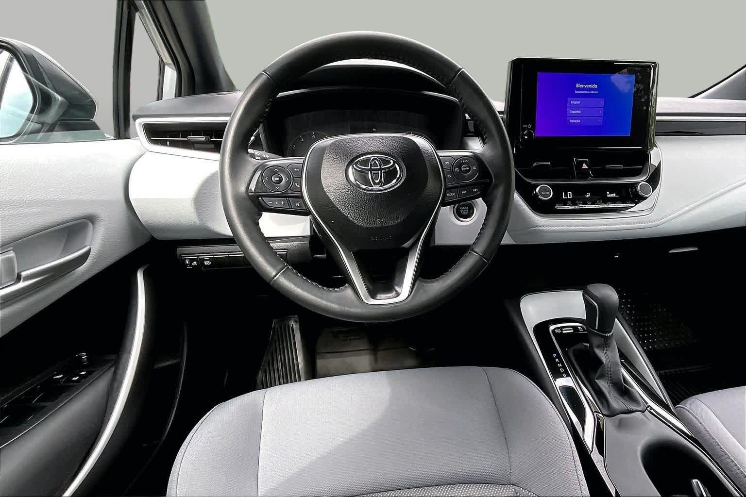 Certified 2025 Toyota Corolla SE FWD image 6