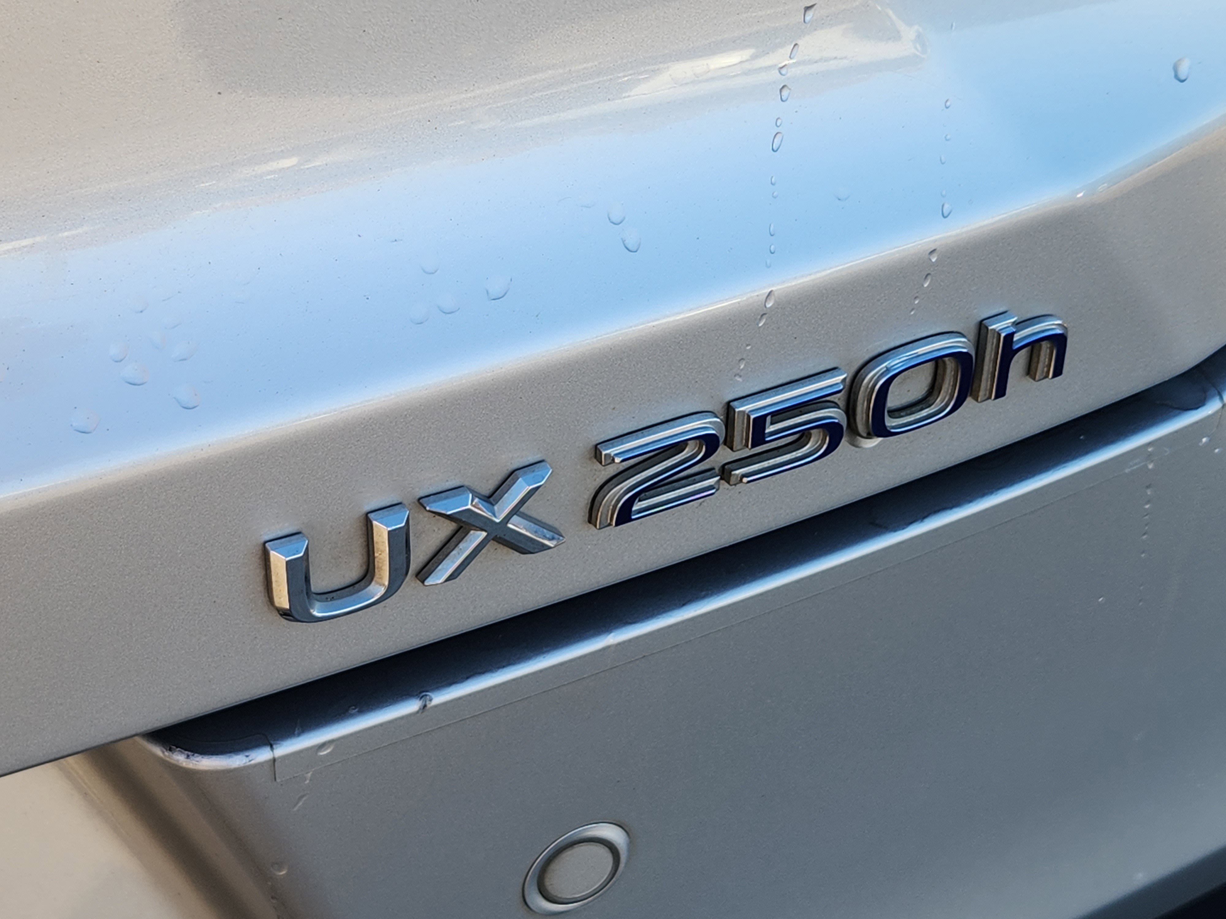 Used 2019 Lexus UX 250h image 13