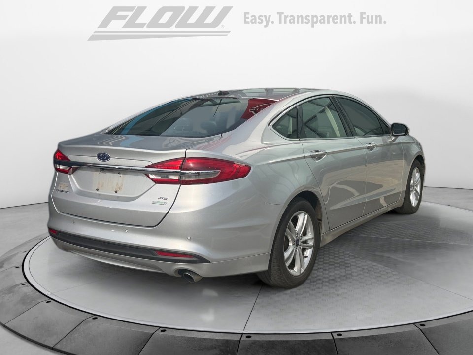 Used 2018 Ford Fusion SE w/ Fusion SE Technology Package image 8