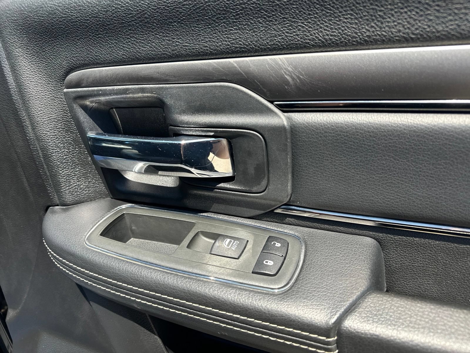 Used 2014 RAM 1500 Sport w/ Remote Start & Security Group AWD/4WD image 39