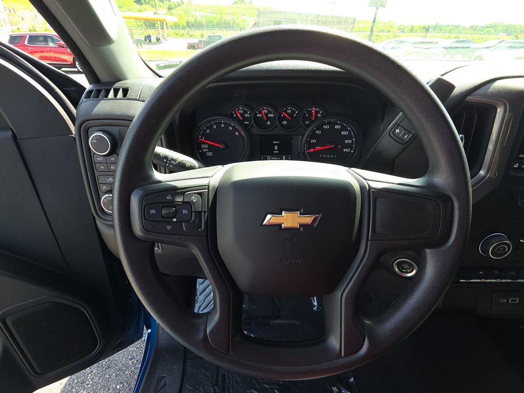 Used 2022 Chevrolet Silverado 1500 Custom AWD/4WD image 18