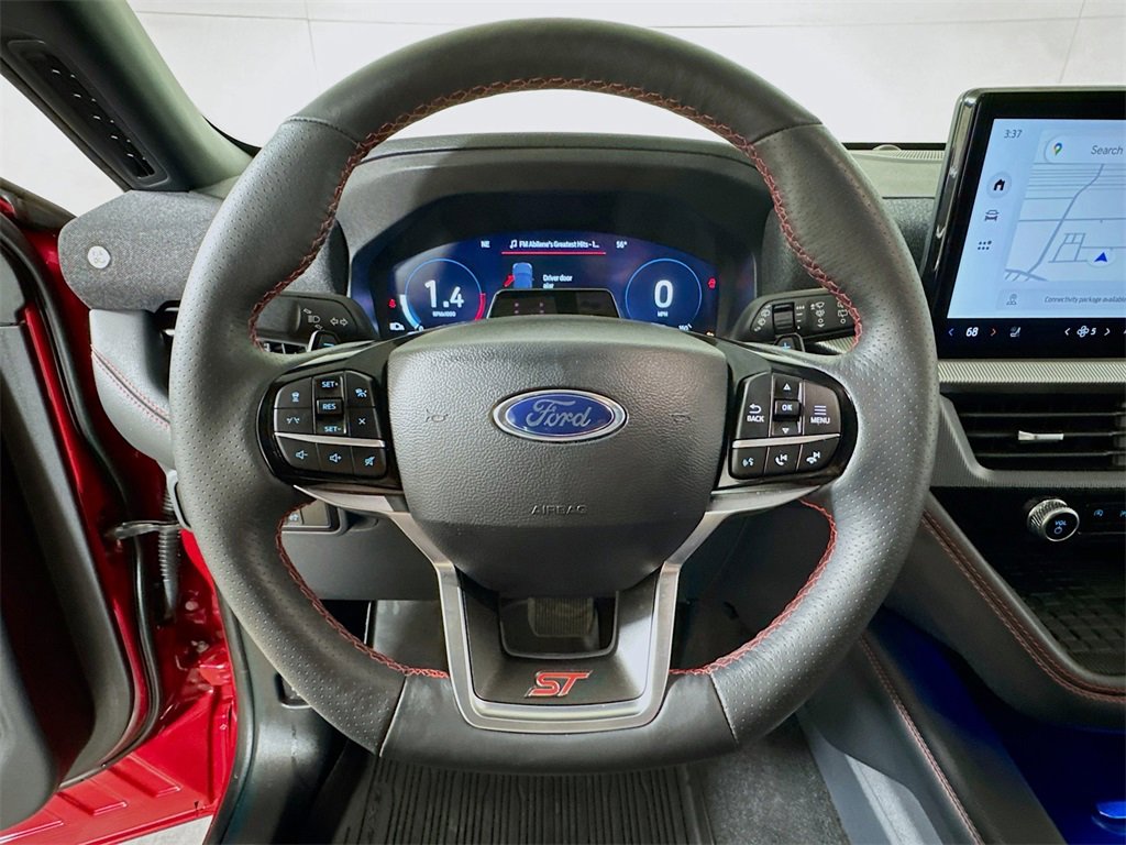 Used 2025 Ford Explorer ST image 9